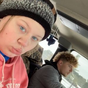 Meet your Posher, Riley